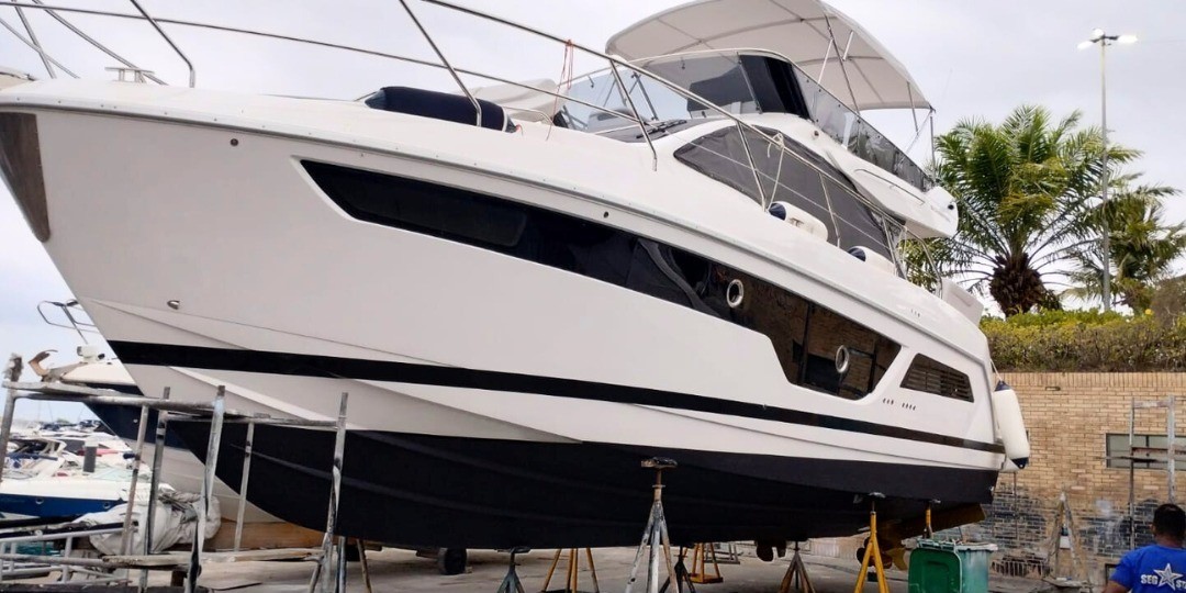 Ferretti 50